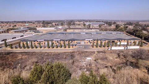 34 Rd 5, Brentwood Park 